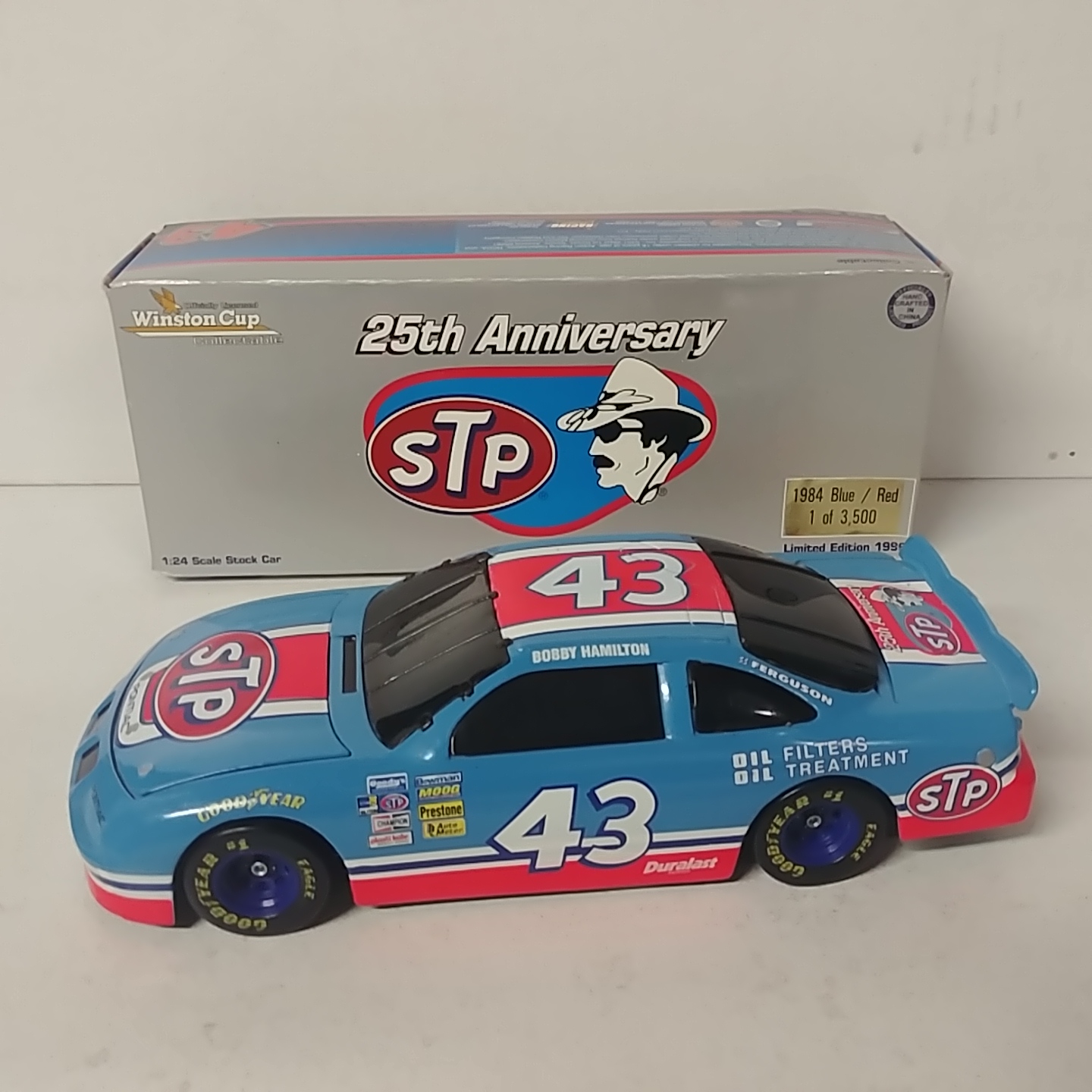 1996 Bobby Hamilton 1/24th STP "Petty 1984 Blue/Red" b/w Pontiac