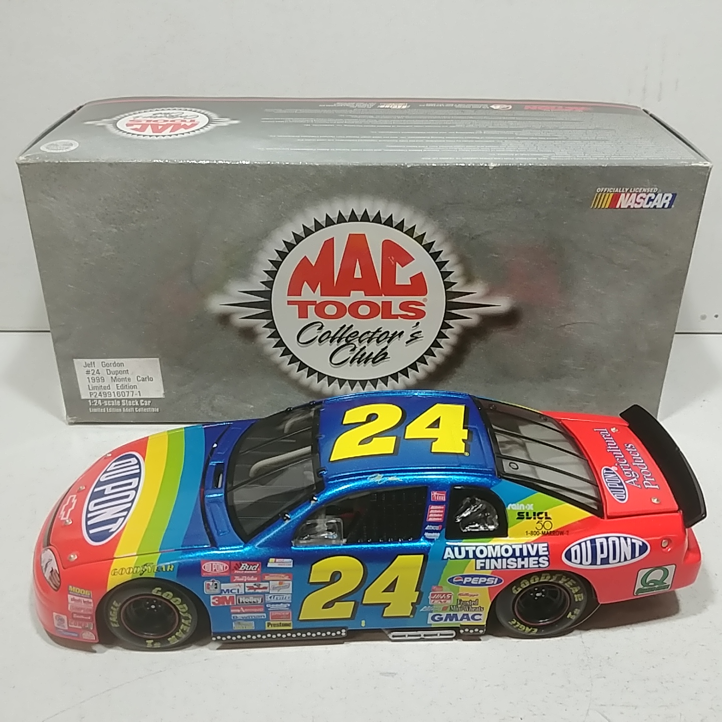 1999 Jeff Gordon 1/24th DuPont "Mac Tools Version" Monte Carlo