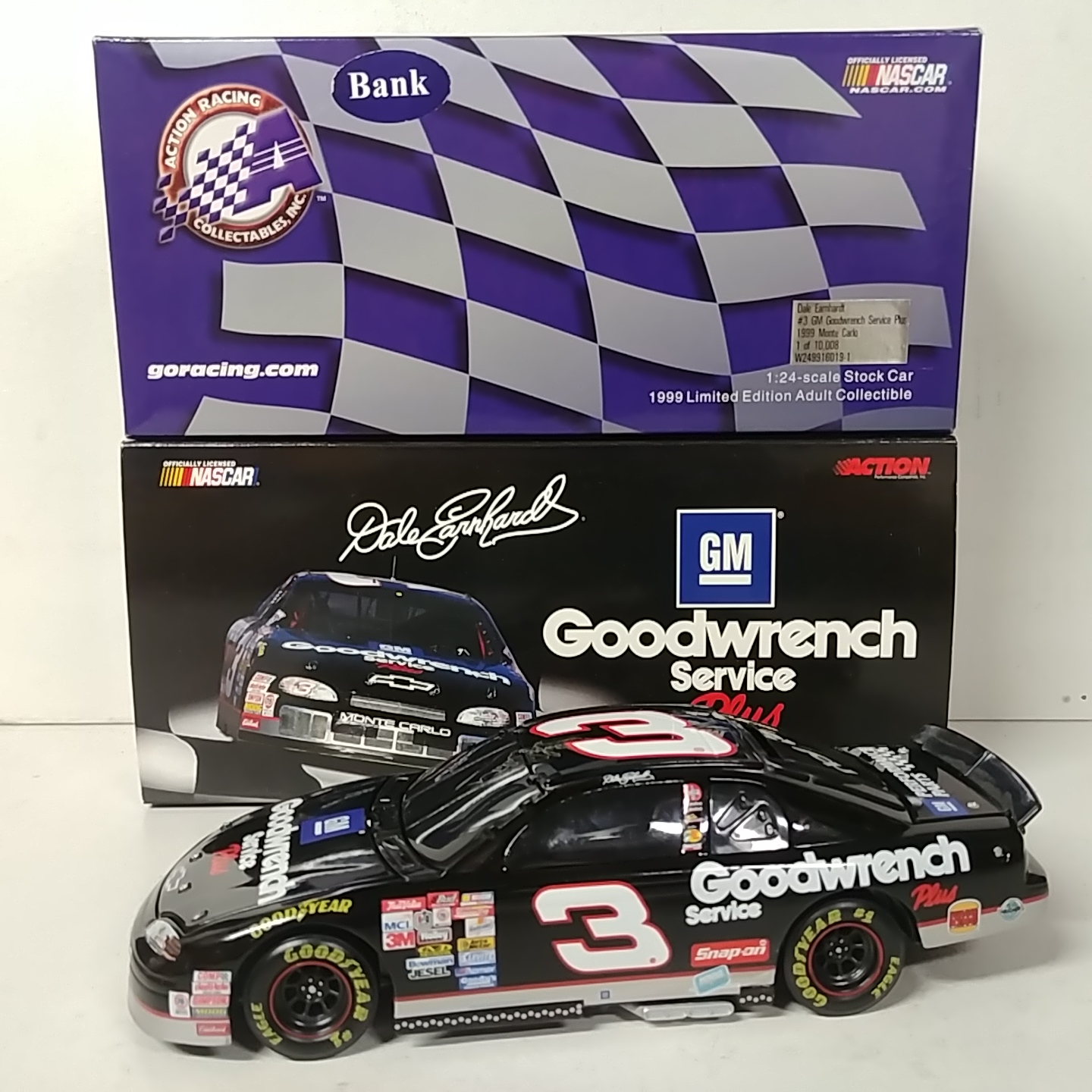 1999 Dale Earnhardt 1/24th GM Goodwrench b/w/b Monte Carlo