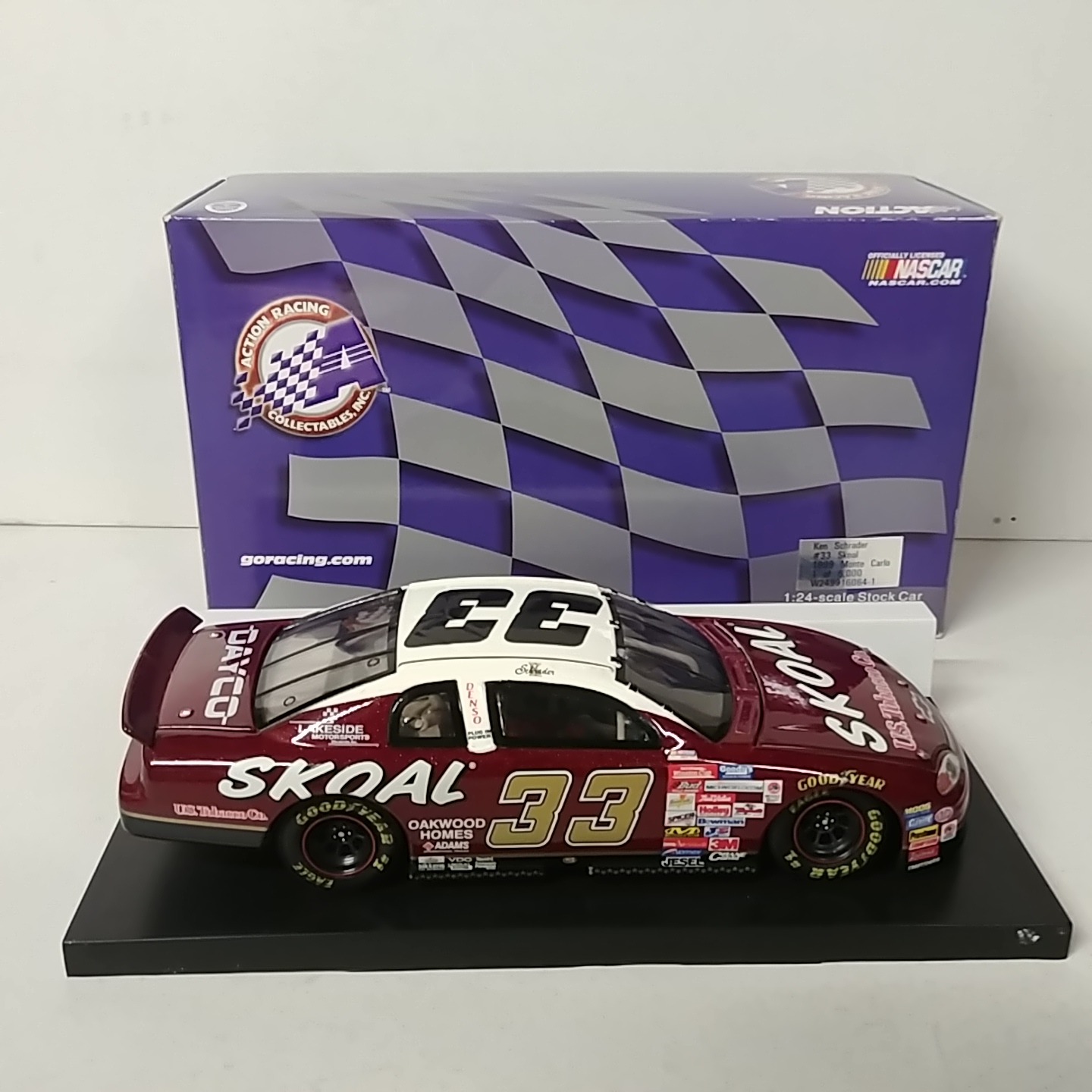 1999 Ken Schrader 1/24th Skoal "Maroon" c/w car