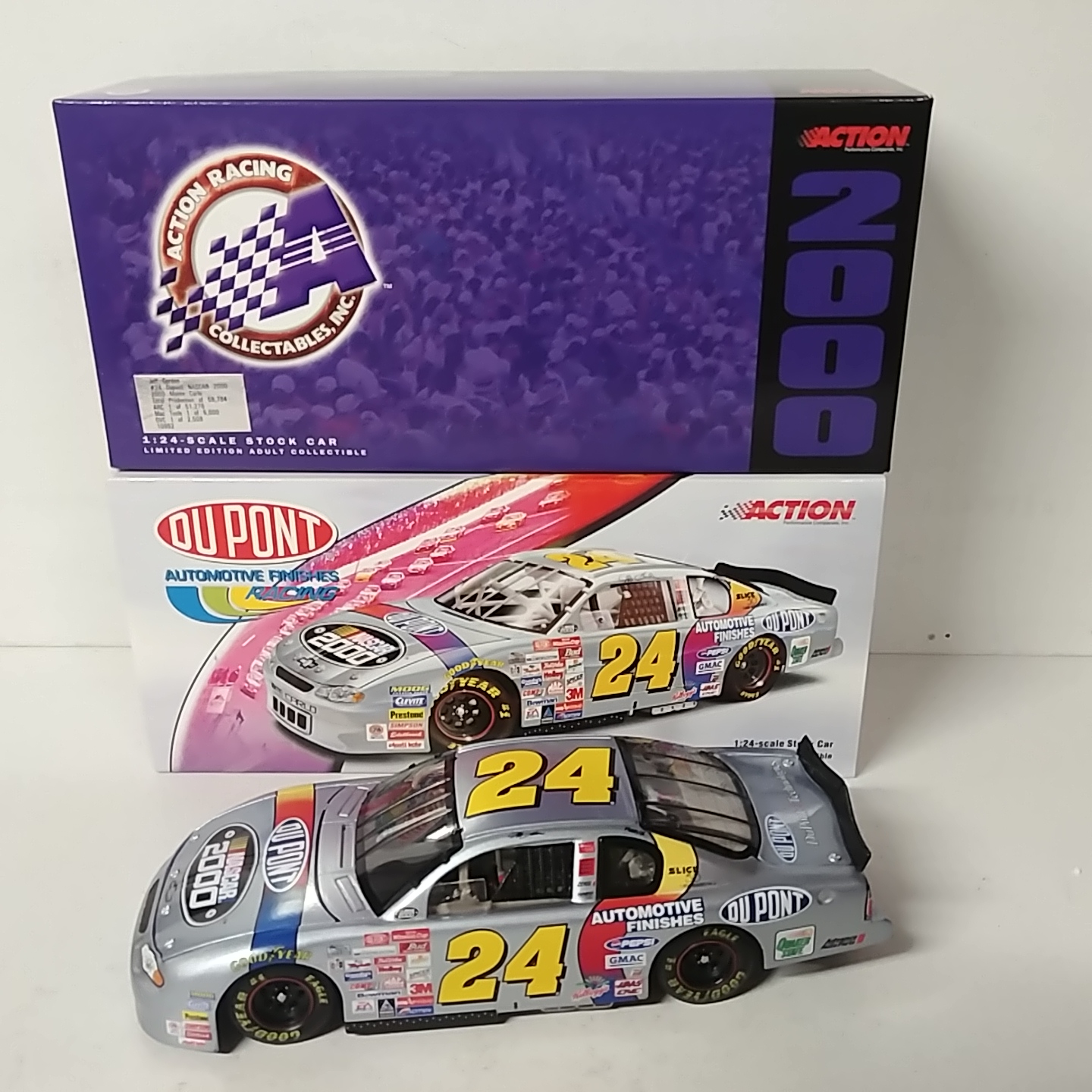 2000 Jeff Gordon 1/24th Dupont "Nascar 2000" Monte Carlo