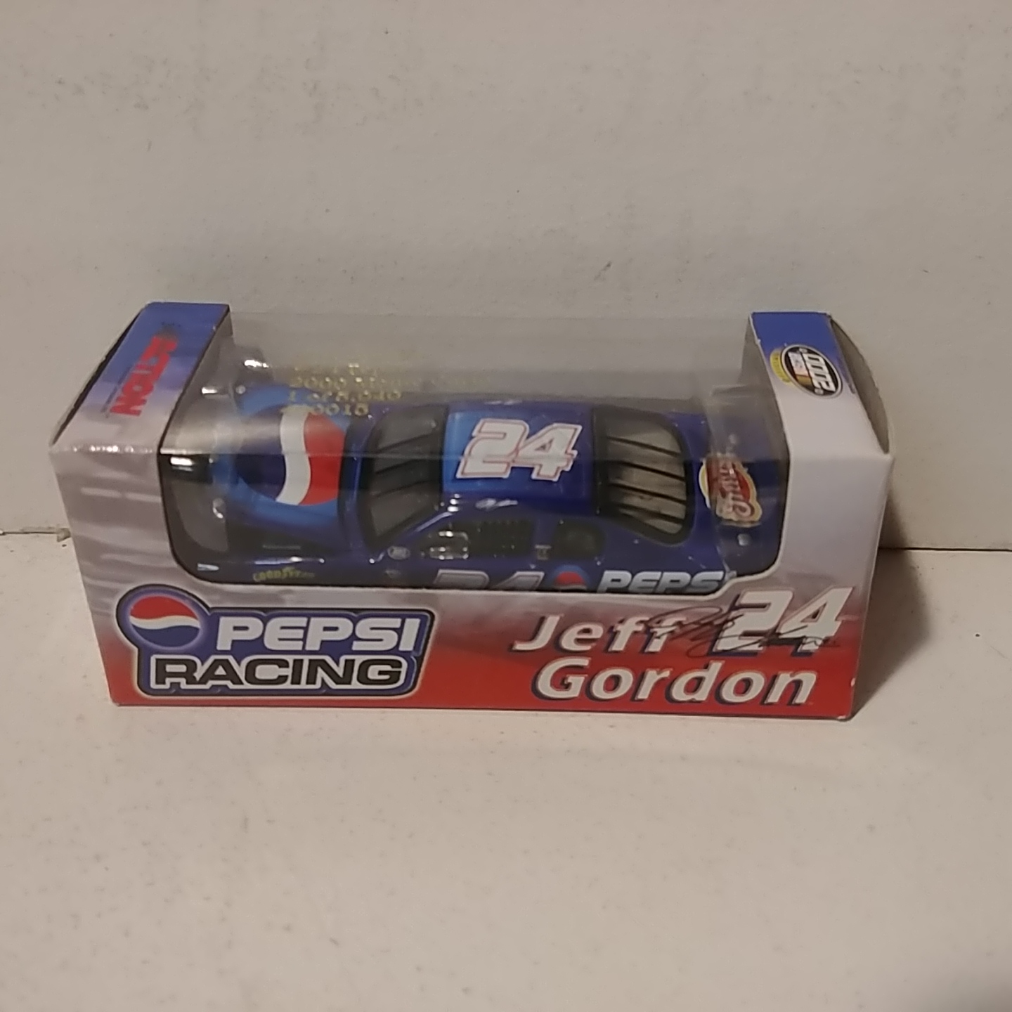 2000 Jeff Gordon 1/64th Pepsi RCCA hood open Monte Carlo