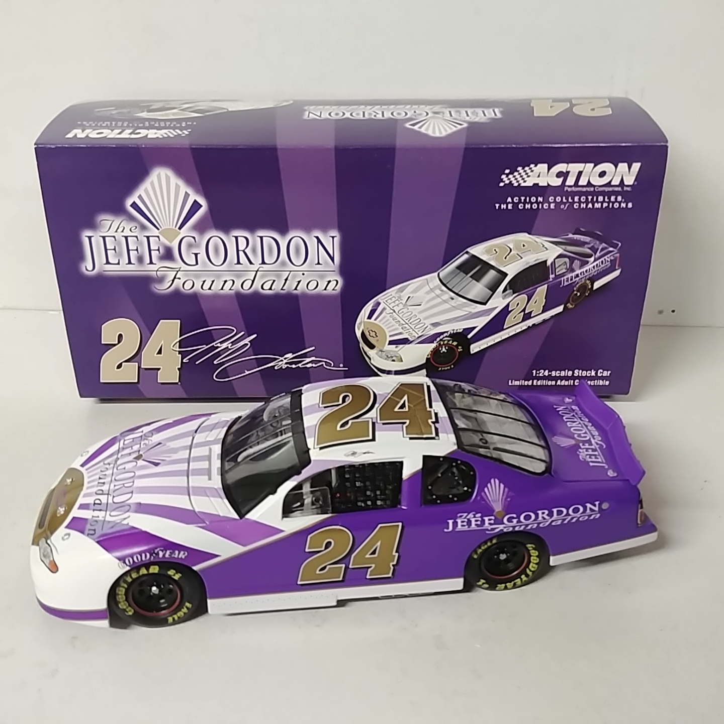 2001 Jeff Gordon 1/24th Foundation Monte Carlo