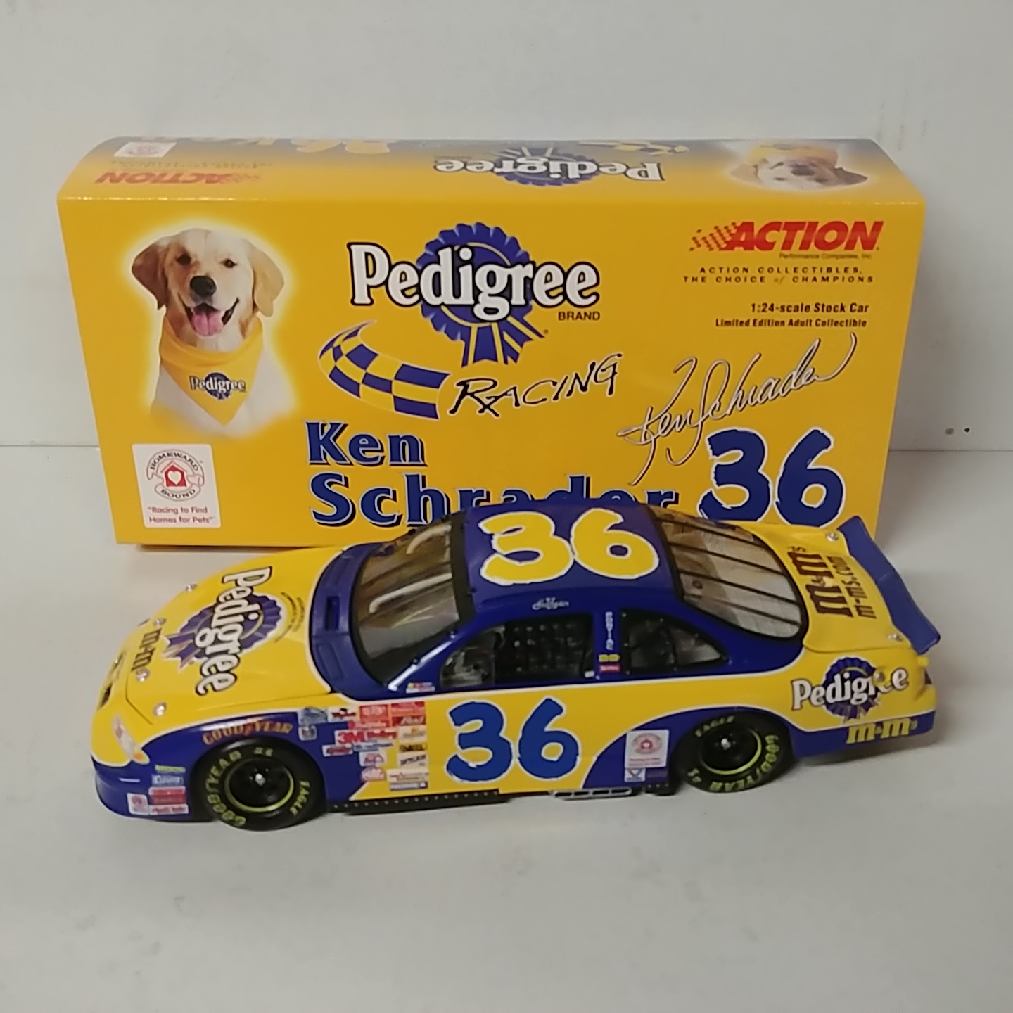 2001 Ken Schrader 1/24th Pedigree Grand Prix c/w car