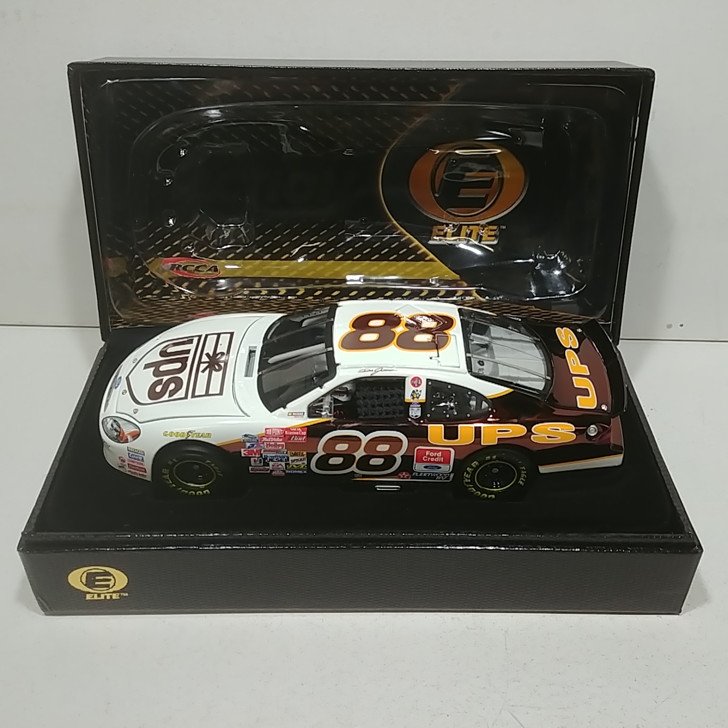 2001 Dale Jarrett 1/24th UPS "Color Chrome" Elite Taurus