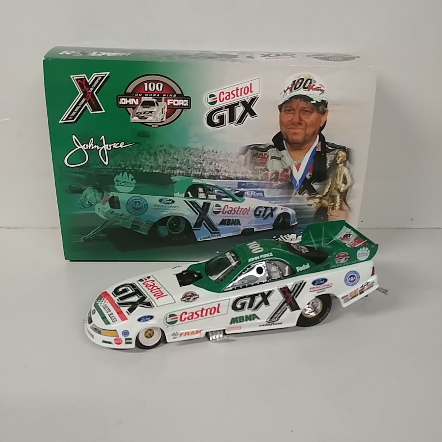 ..2002 John Force 1/24th Castrol GTX 