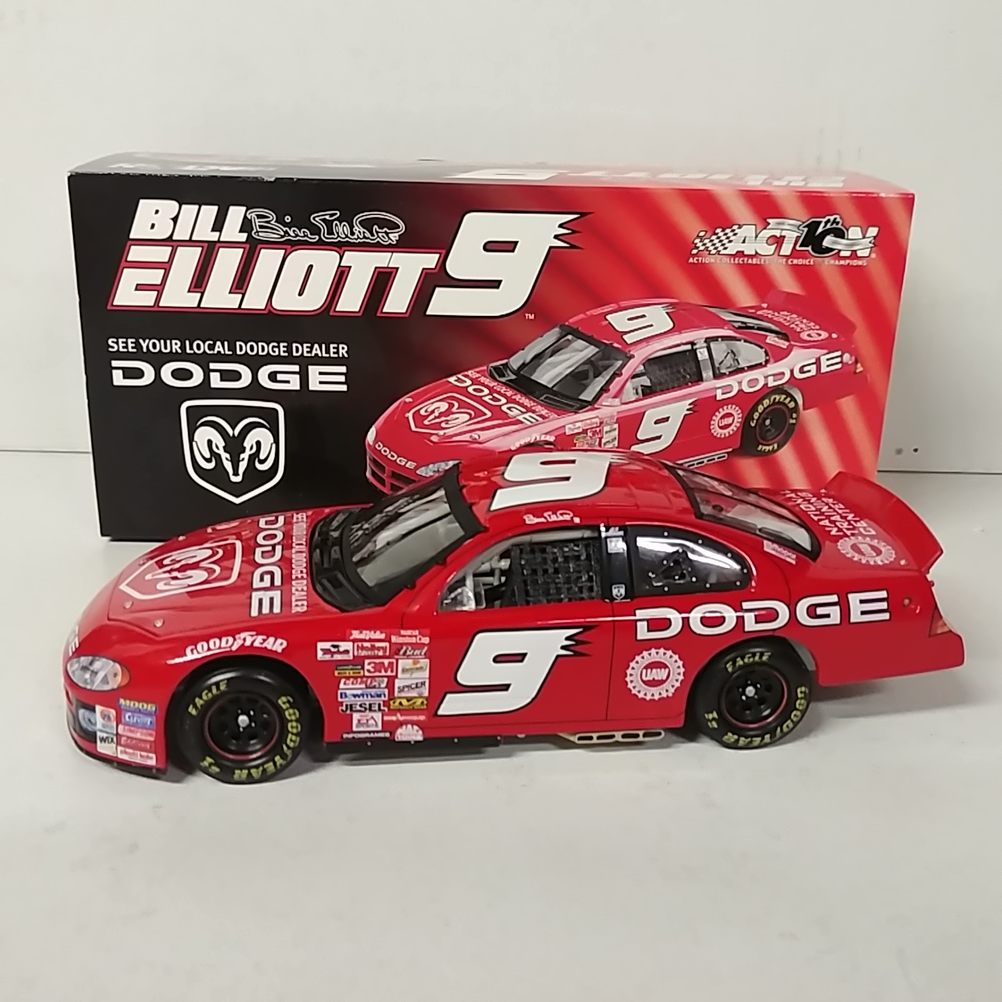 2002 Bill Elliott 1/24th Dodge Dealers c/w Intrepid R/T