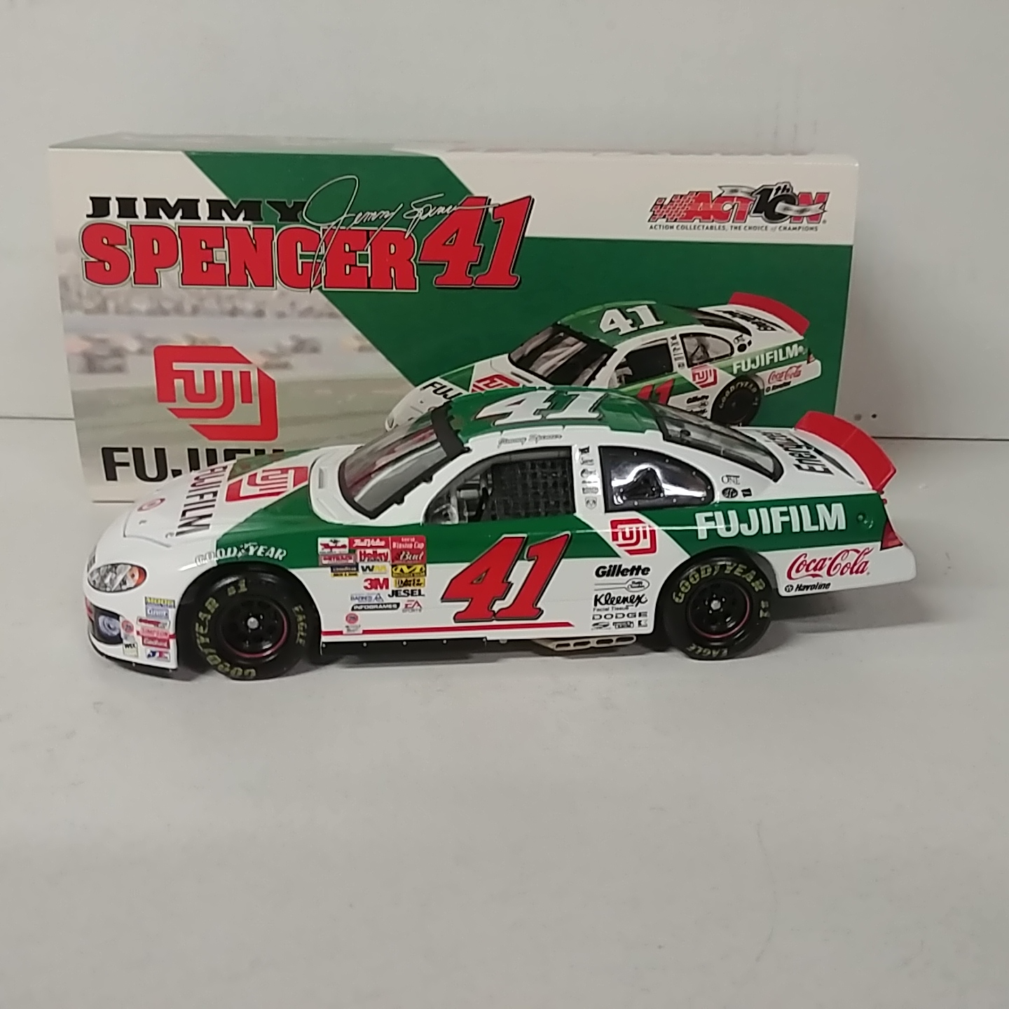 2002 Jimmy Spencer 1/24th Fuji Film c/w car