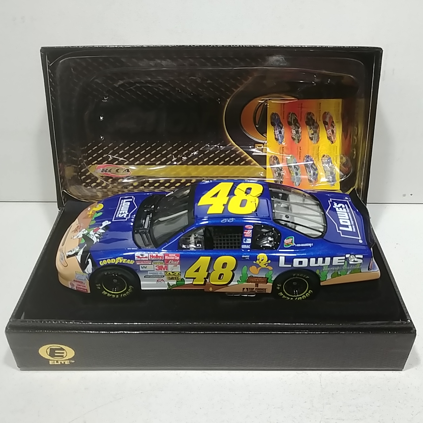 ..2002 Jimmie Johnson 1/24th Lowe's 