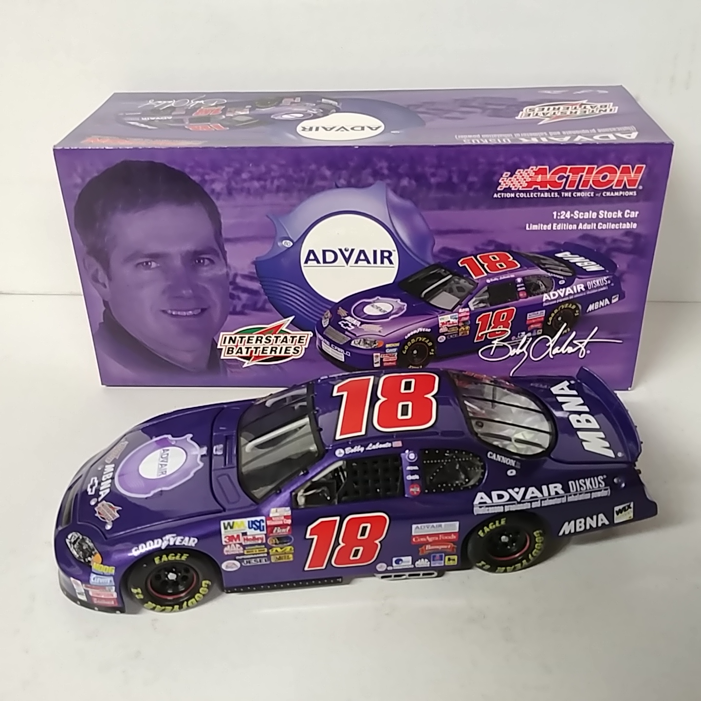 2003 Bobby Labonte 1/24th Advair "Purple" c/w Monte Carlo