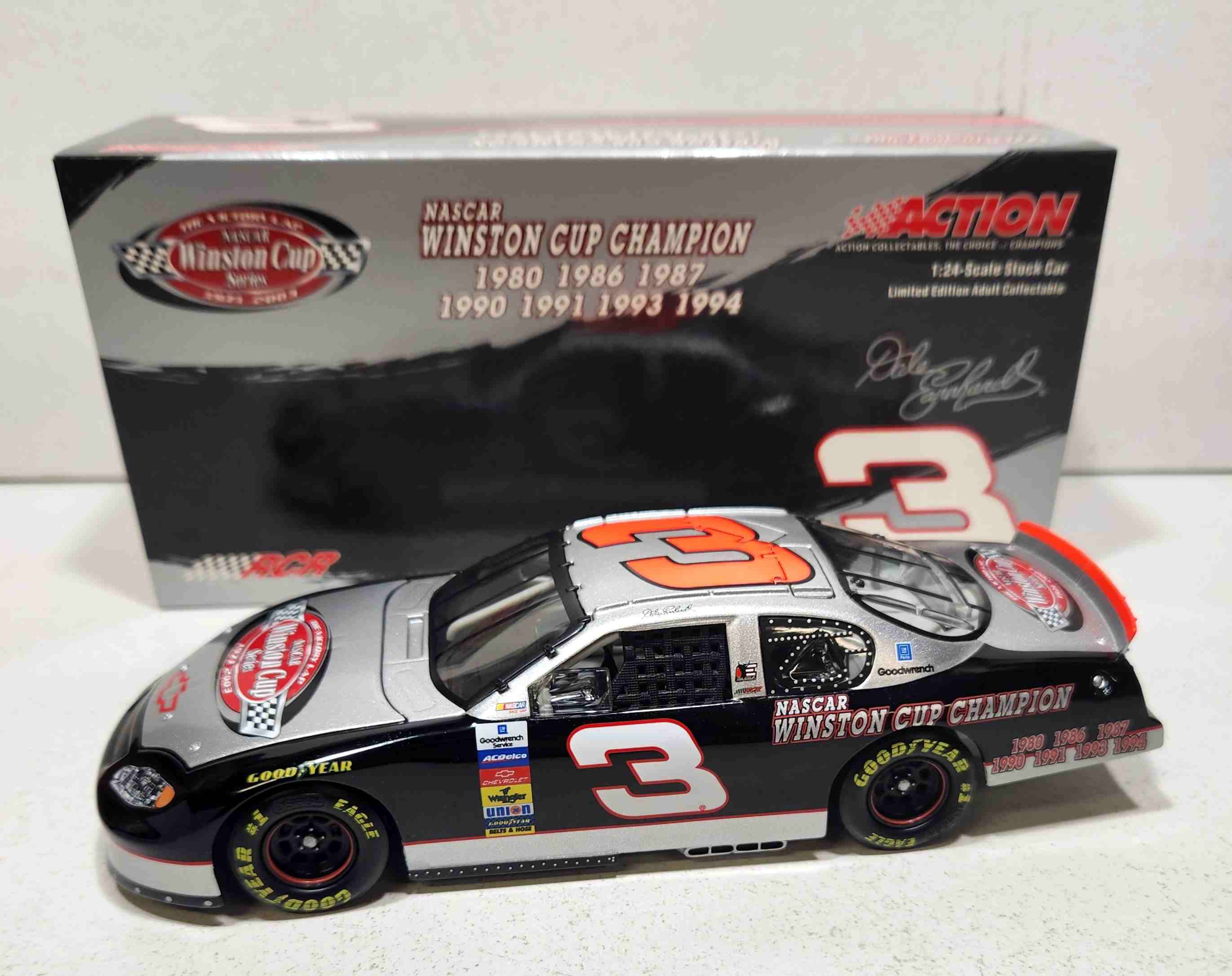 2003 Dale Earnhardt  1/24th Victory Lap c/w/b Monte Carlo