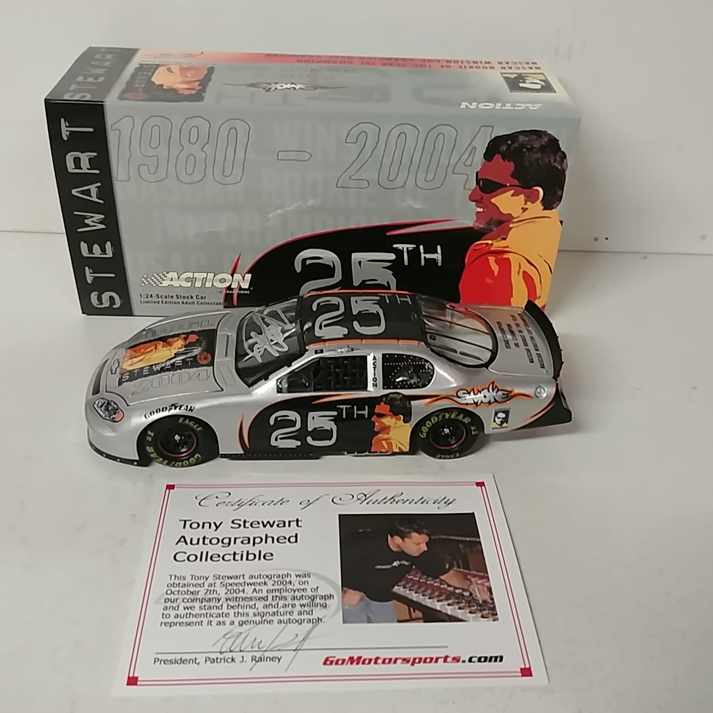 Action Tony Stewart 2001 Home Depot 20 Diecast 124 Scale AUTOGRAPHED ...