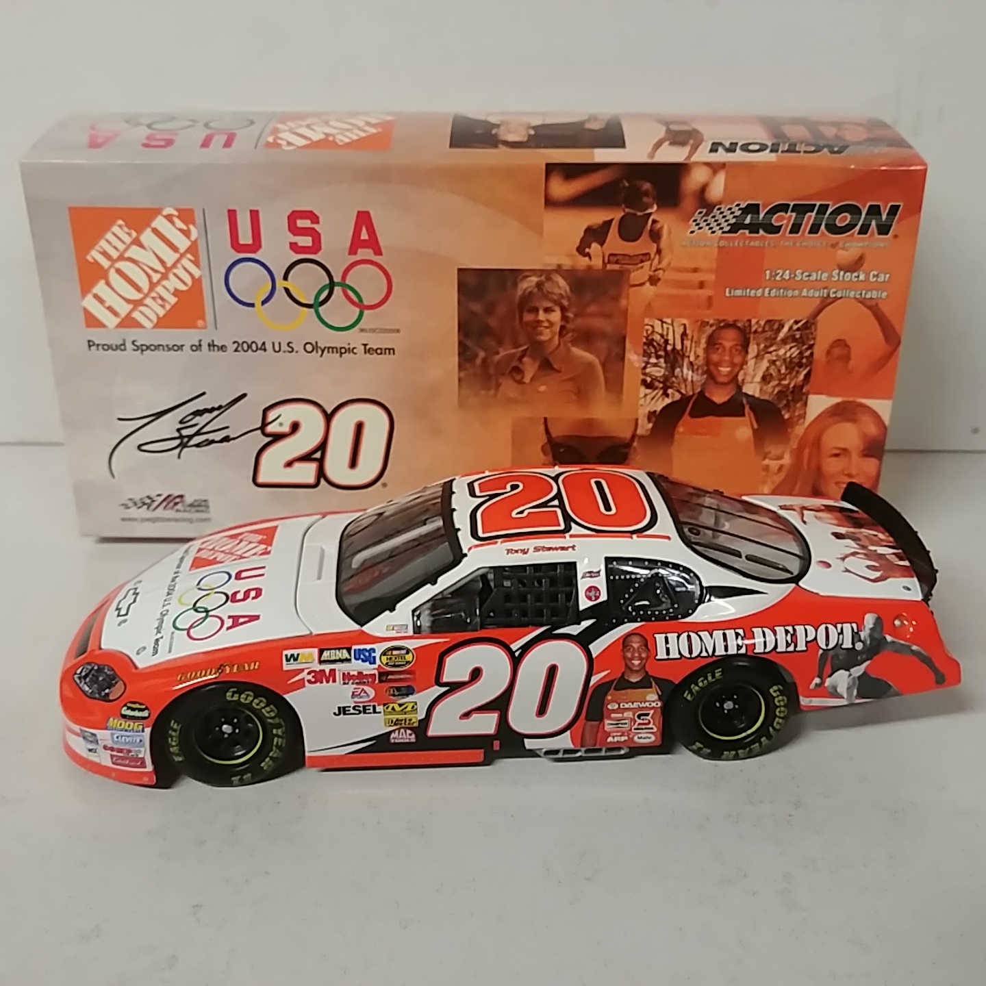 2004 Tony Stewart 1/24th Home Depot "US Olympics" c/w car