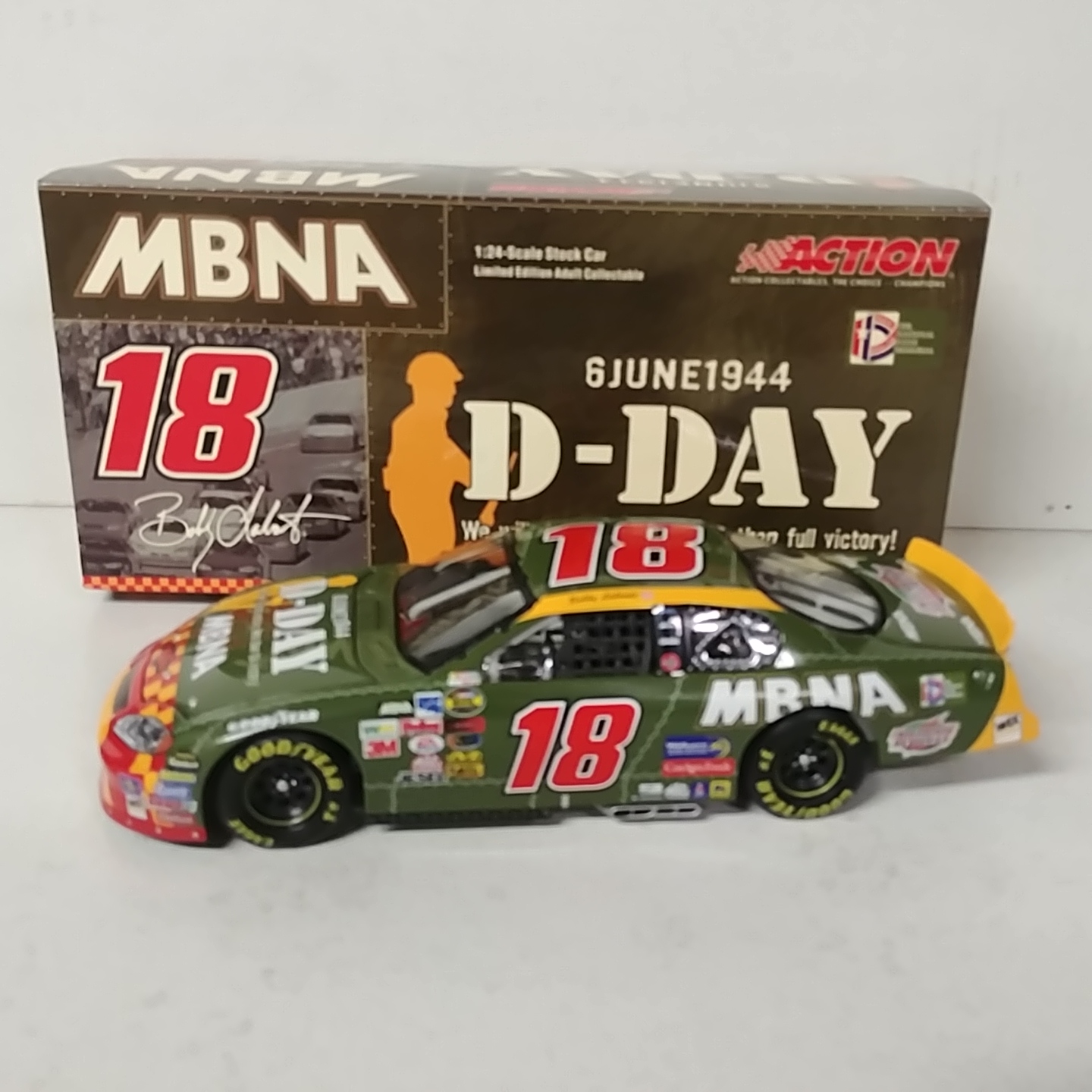 2004 Bobby Labonte 1/24th MBNA "D-Day 80th Anniversary" c/w Monte Carlo