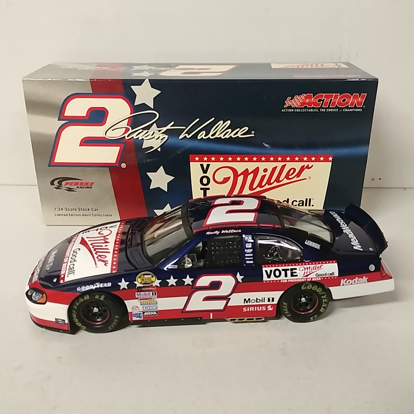 2004 Rusty Wallace 1/24th Miller Lite  "Miller For President of Beers" c/w car