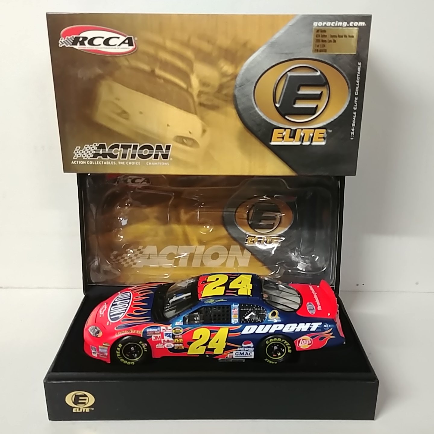 2005 Jeff Gordon 1/24th Dupont "Daytona 500 Win Raced Version" Elite Monte Carlo