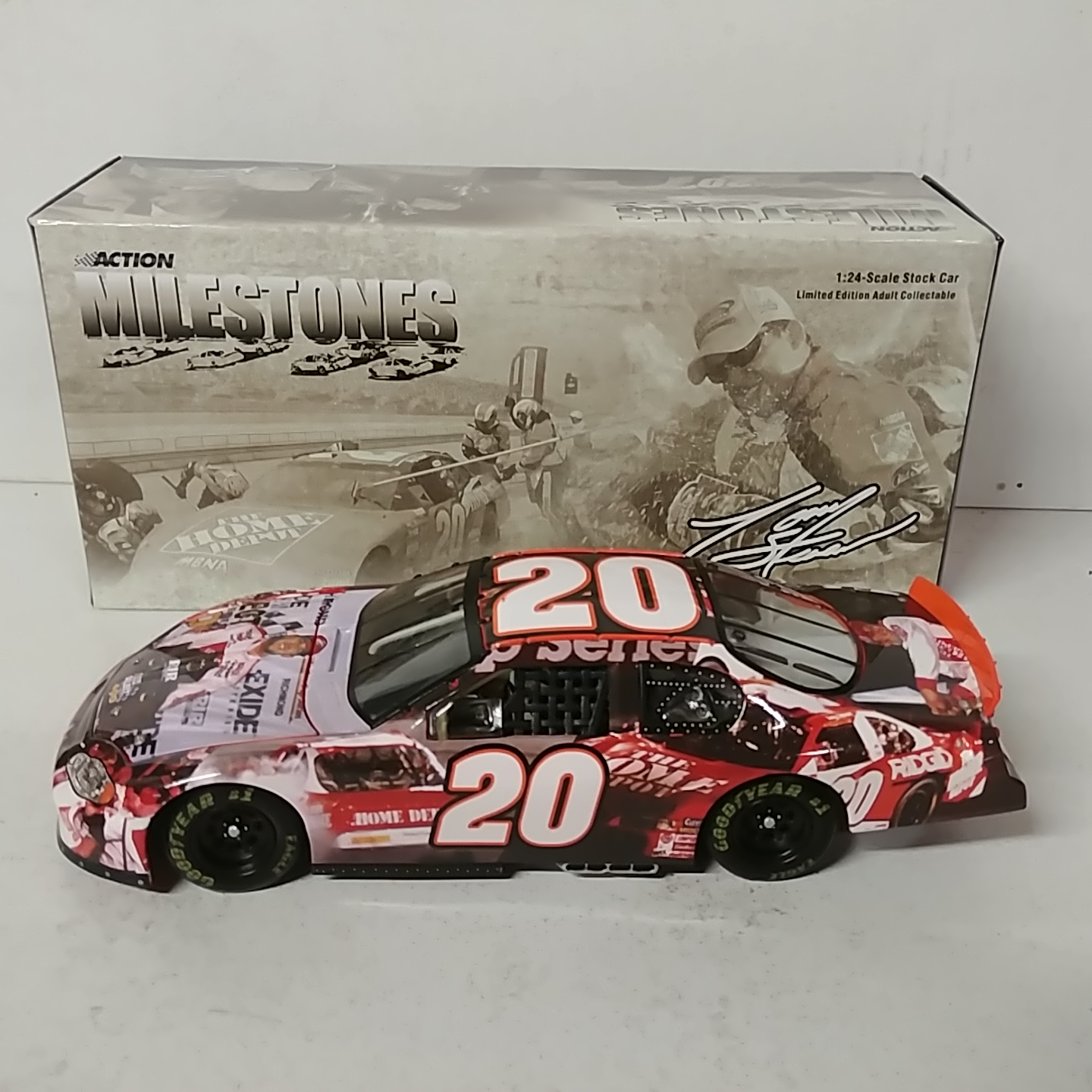 2005 Tony Stewart 1/24th Milestones "First Win" AP+ car