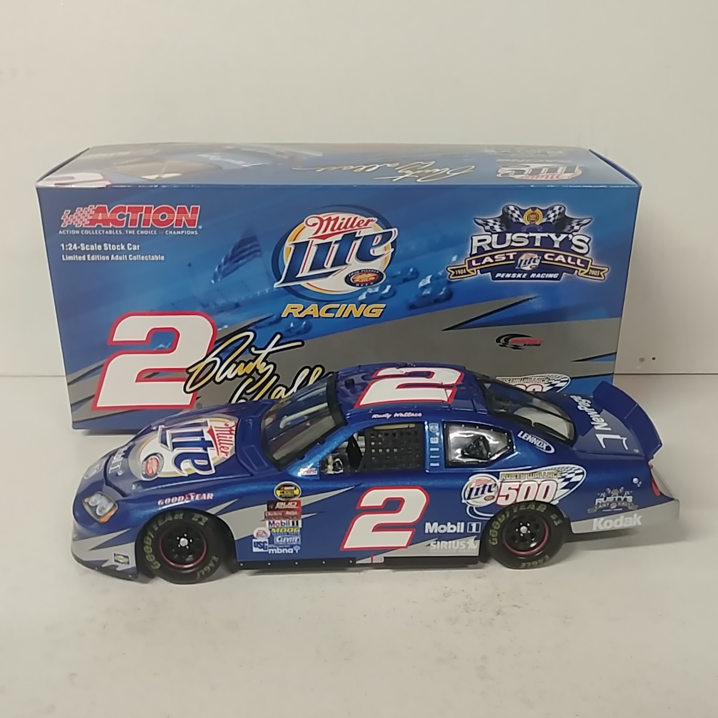 2005 Rusty Wallace 1/24th Miller Lite "Rusty Wallace 500" c/w car