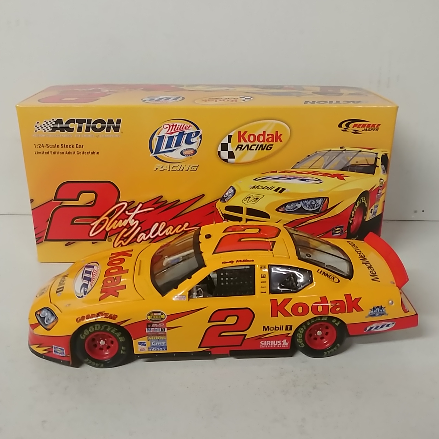 2005 Rusty Wallace 1/24th Miller Lite "Kodak" c/w car