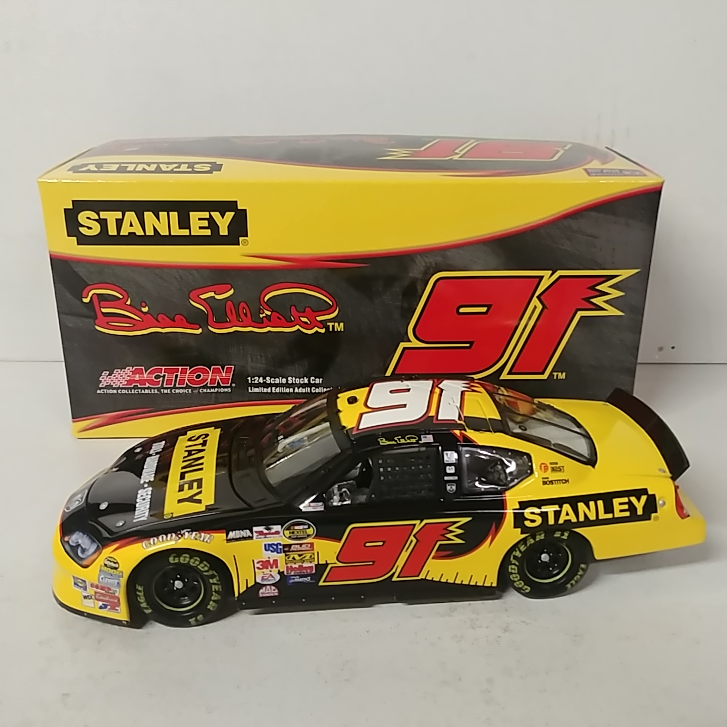 2005 Bill Elliott 1/24th Stanley Tools c/w car