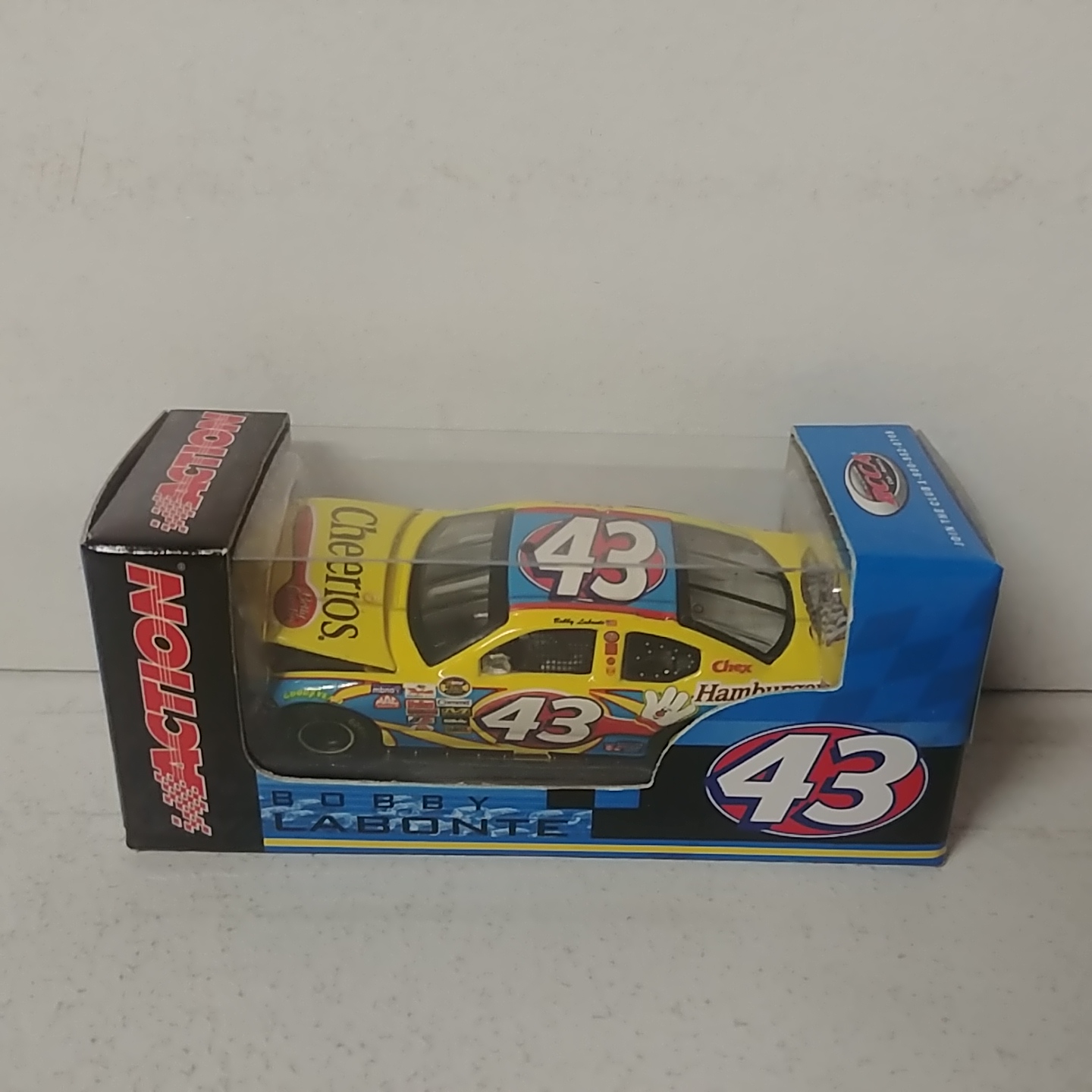 2006 Bobby Labonte 1/64th Cheerios RCCA Club Hood Open Monte Carlo