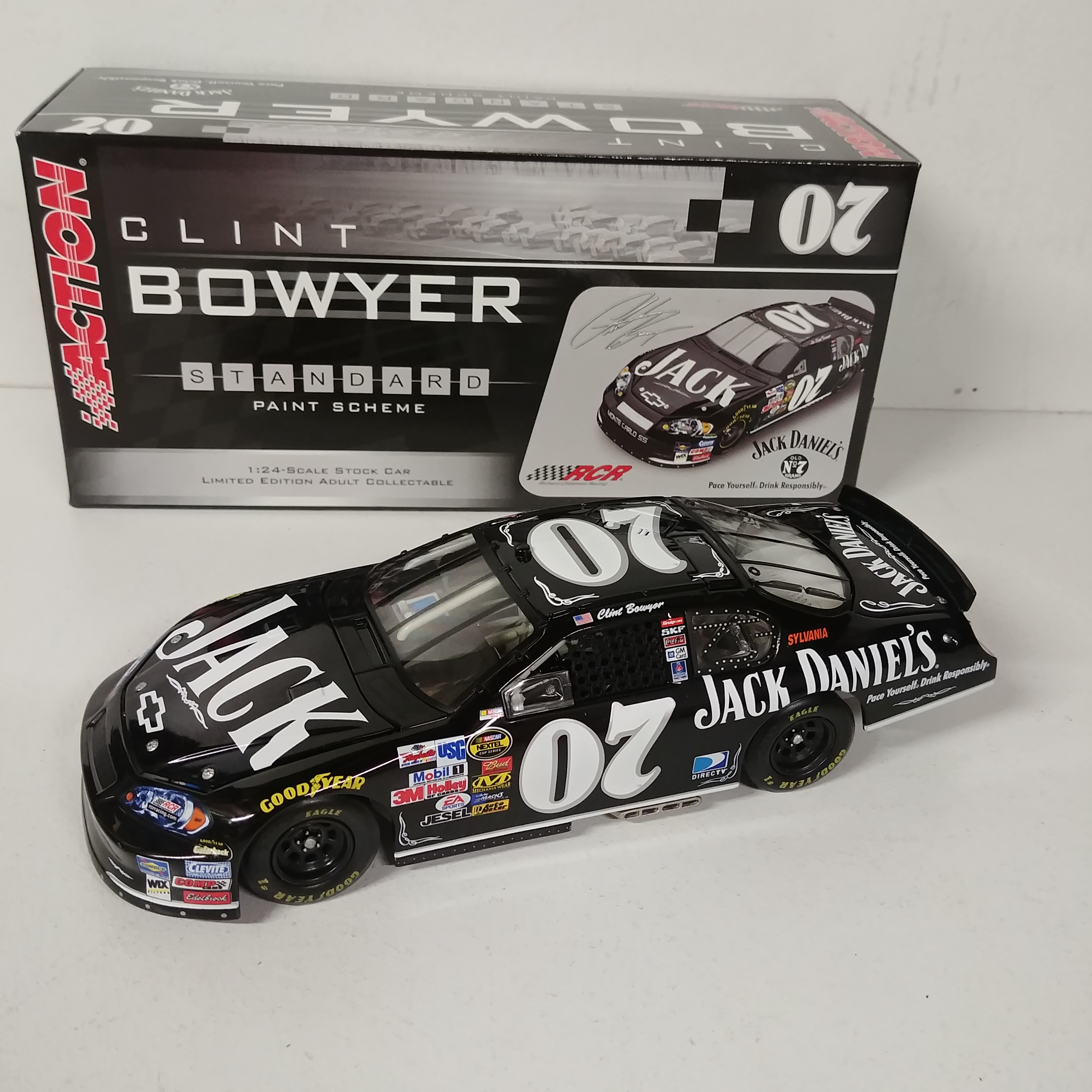 clint bowyer jack daniels diecast