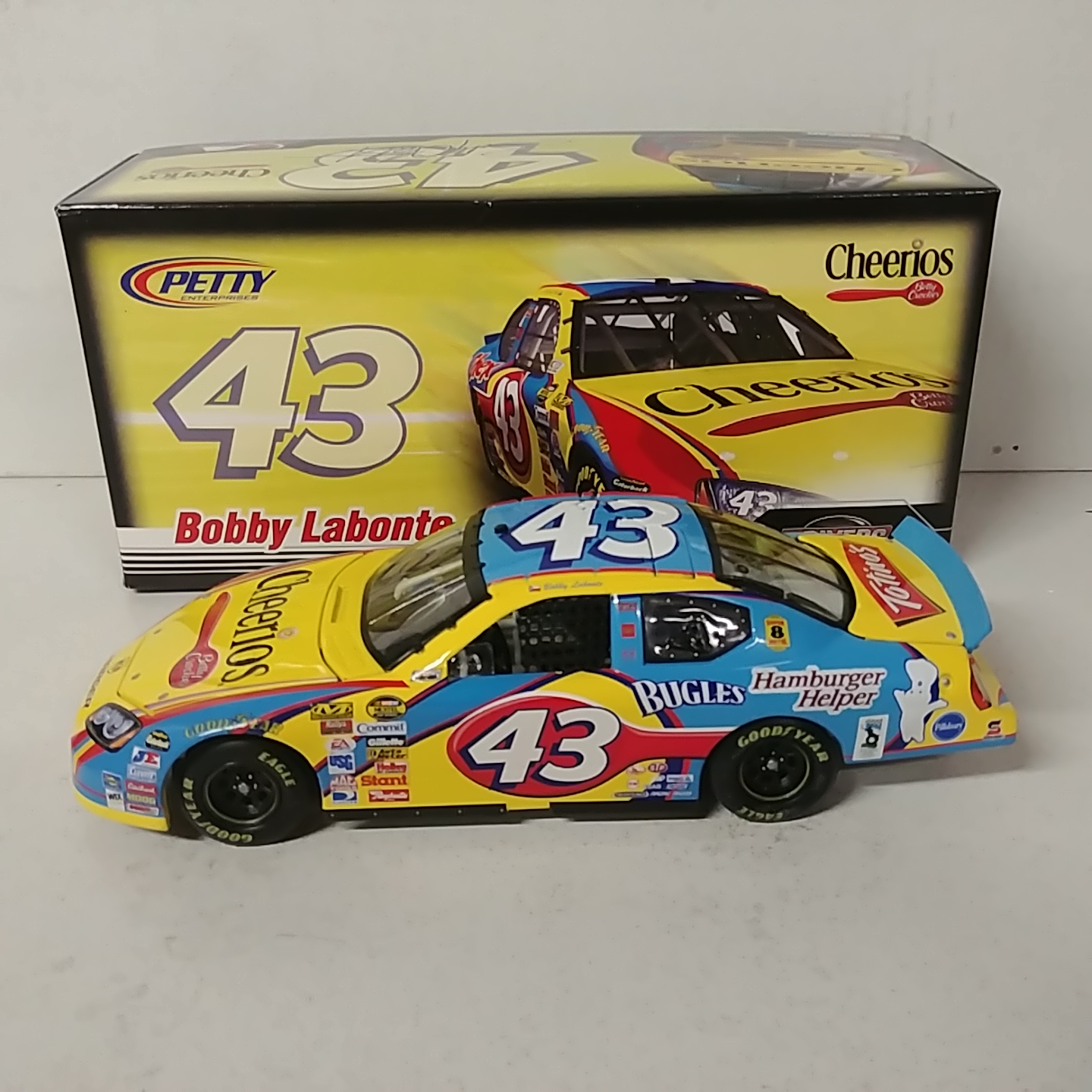 2007 Bobby Labonte 1/24th Cheerios Dodge Charger