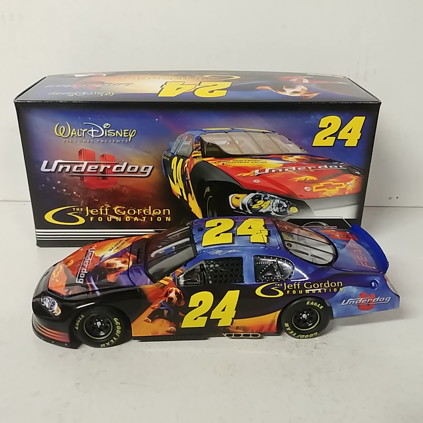 2007 Jeff Gordon 1/24th Foundation "Under Dog" Monte Carlo SS