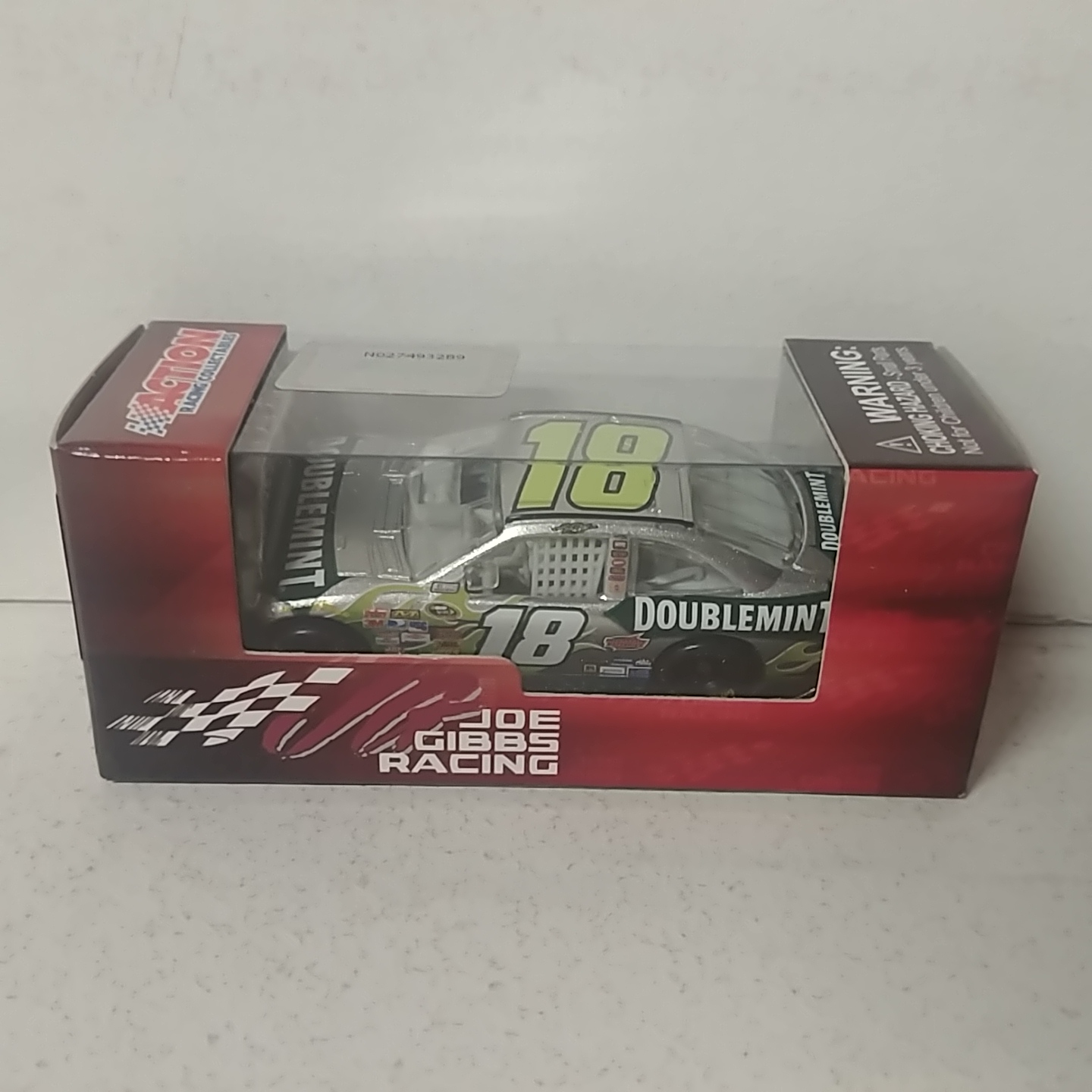 2010 Kyle Busch 1/64th Double Mint Pitstop Series Camry