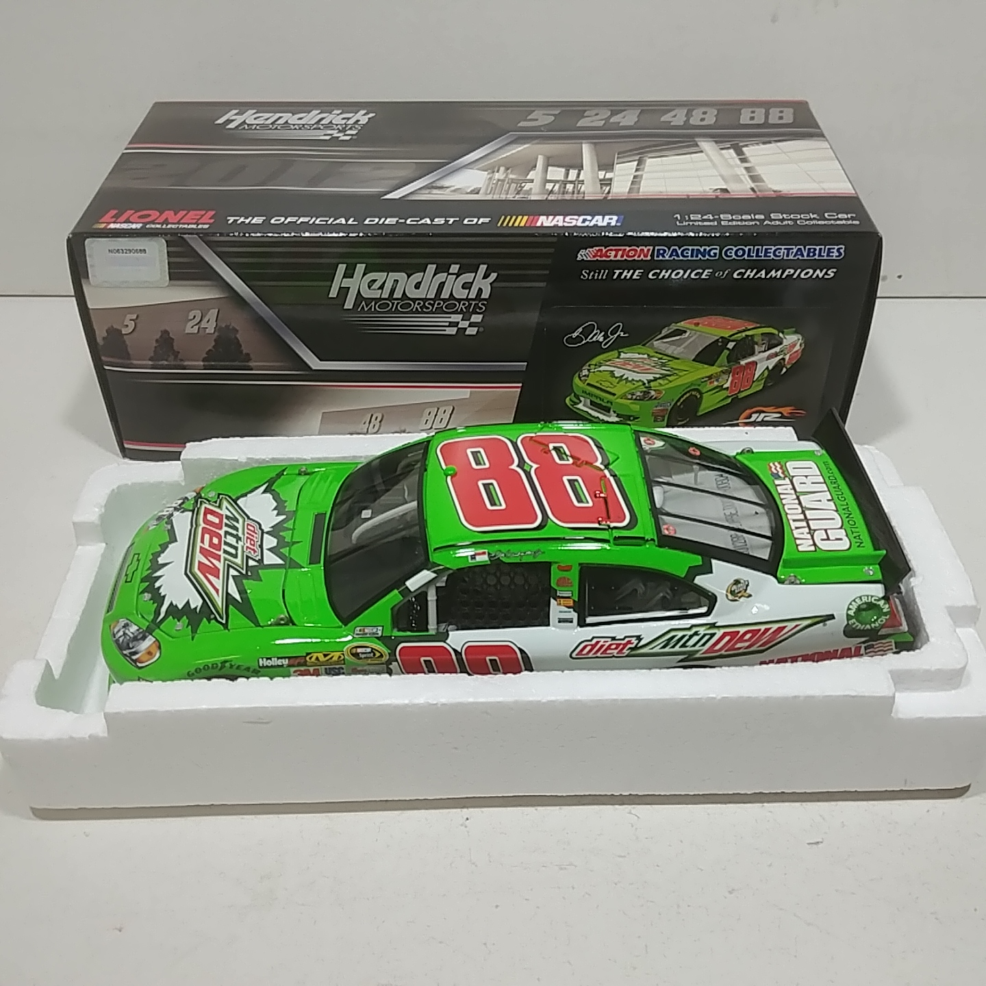 2012 Dale Earnhardt Jr 1/24th Diet Mountain Dew "Paint the 88" car