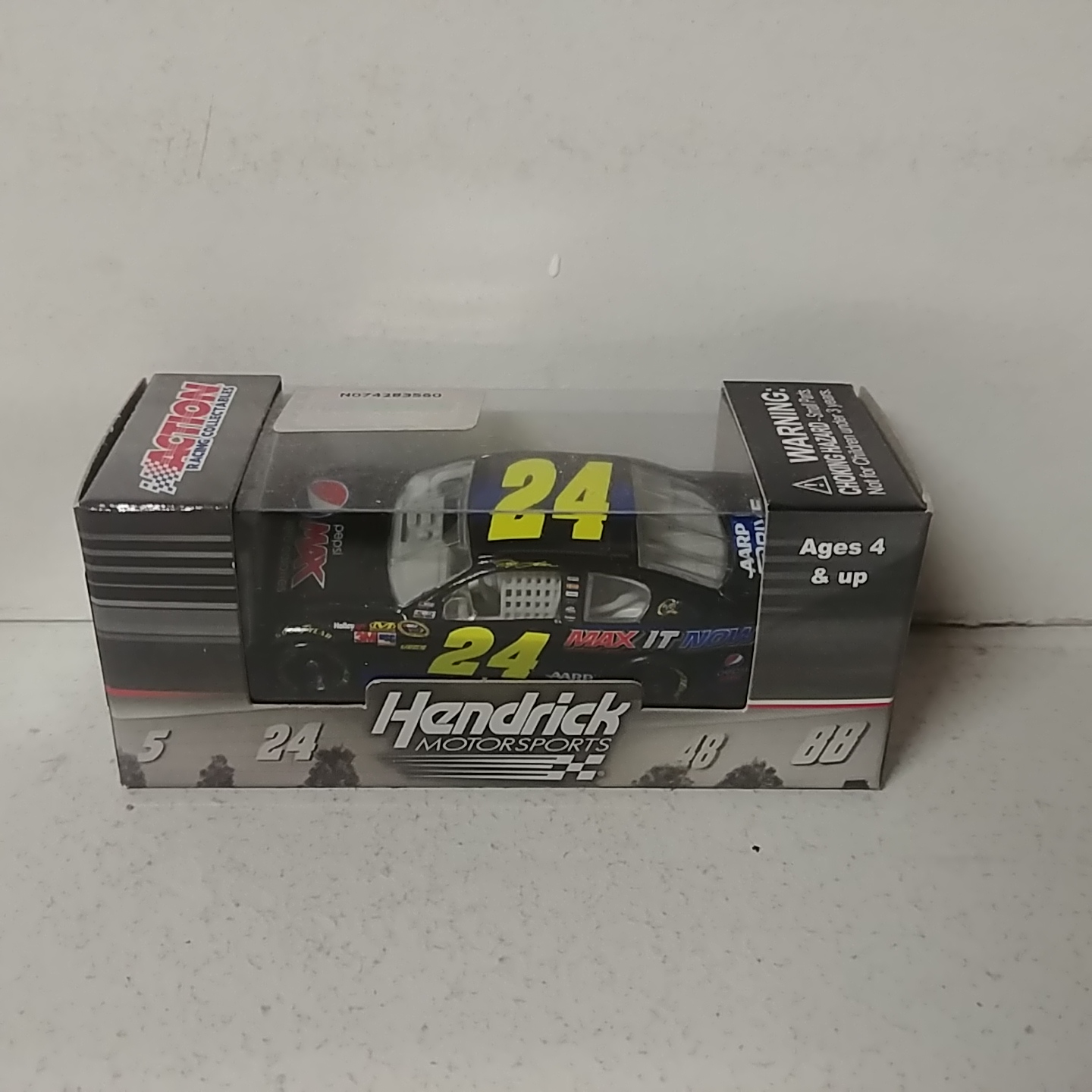 2012 Jeff Gordon 1/64th Pepsi Max "NASCAR Unites" pitstop series Impala