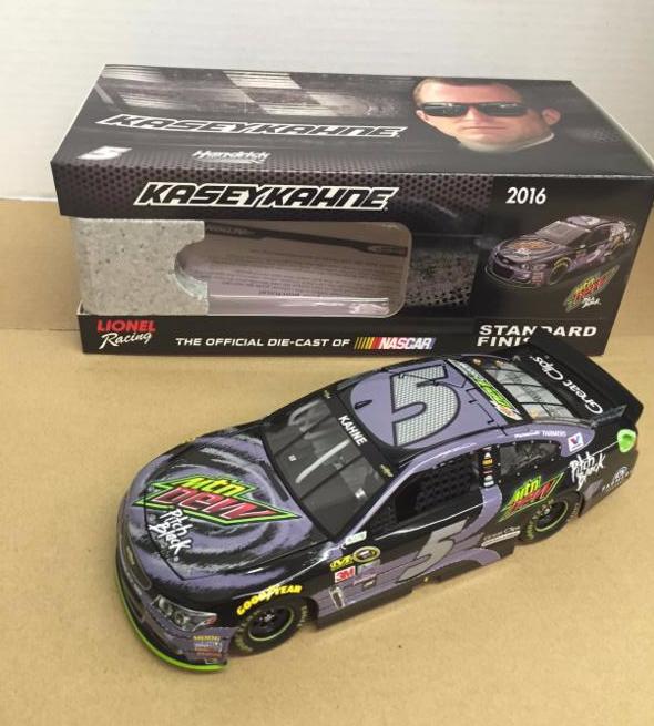 2016 Kasey Kahne 1/24th Mt Dew Pitch Black car