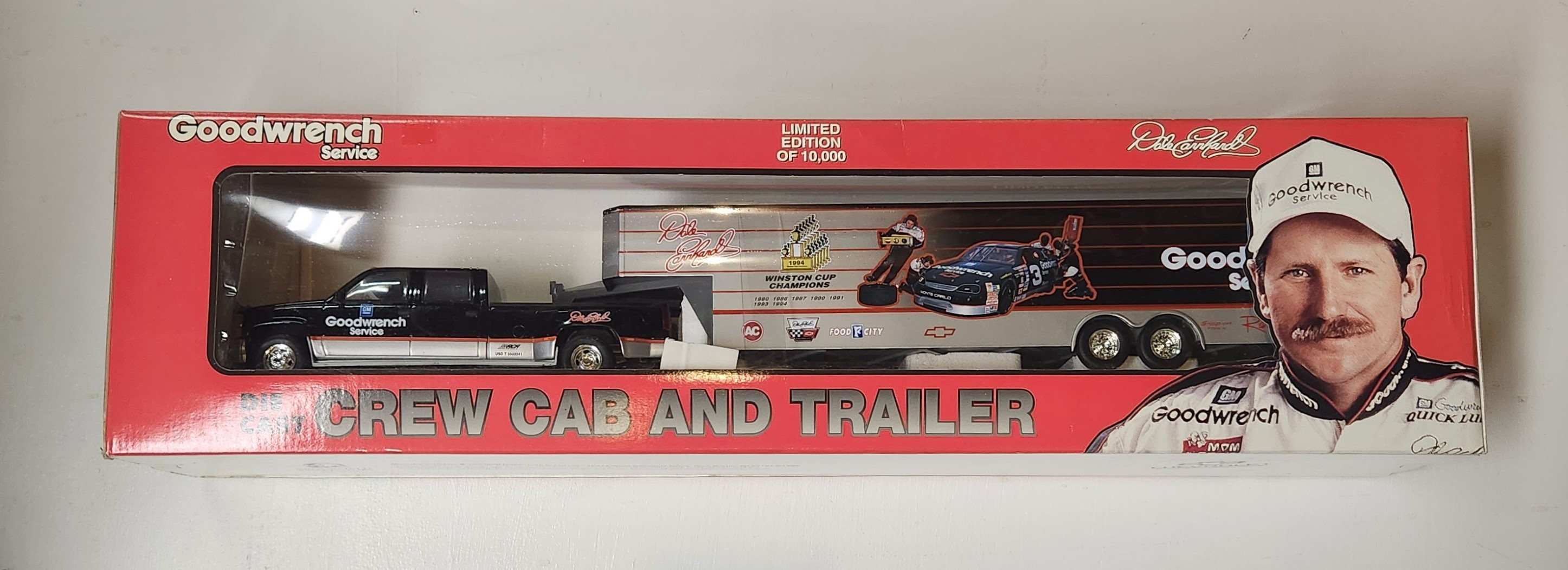 1996 Dale Earnhardt 1/25th Goodwrench crew cab and trailer