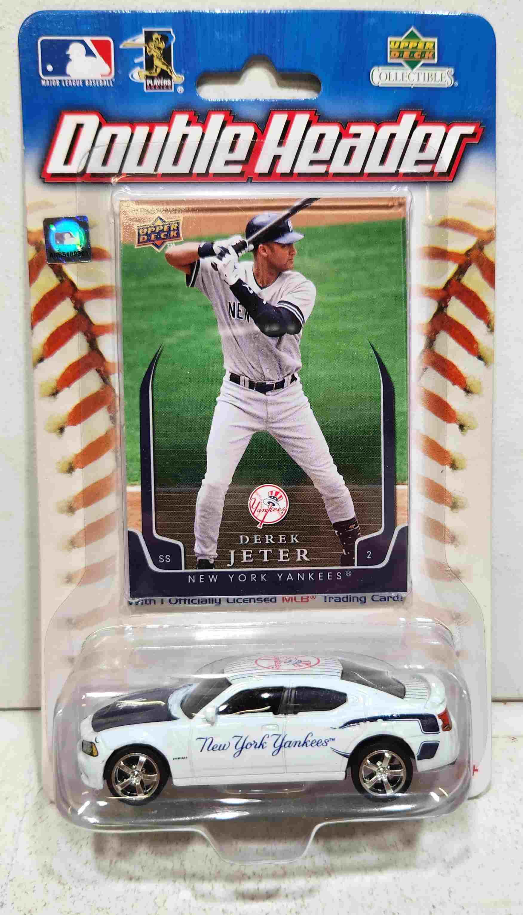 2008 NY Yankees 1/64th Dodge SRT with Derek Jeter trading card