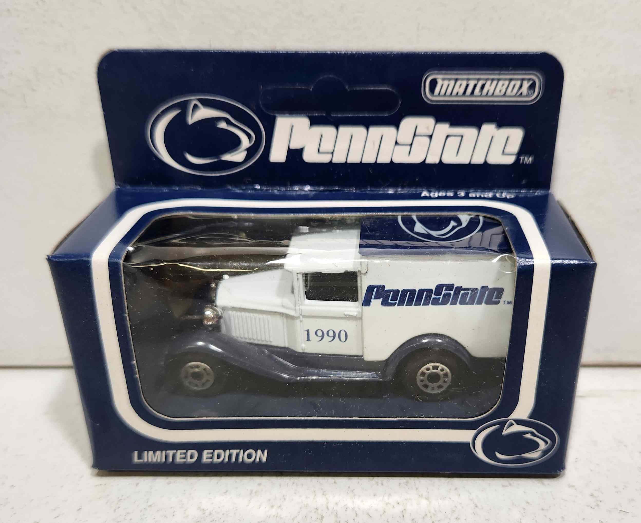 1990 Penn State 1/64th "White" Truck