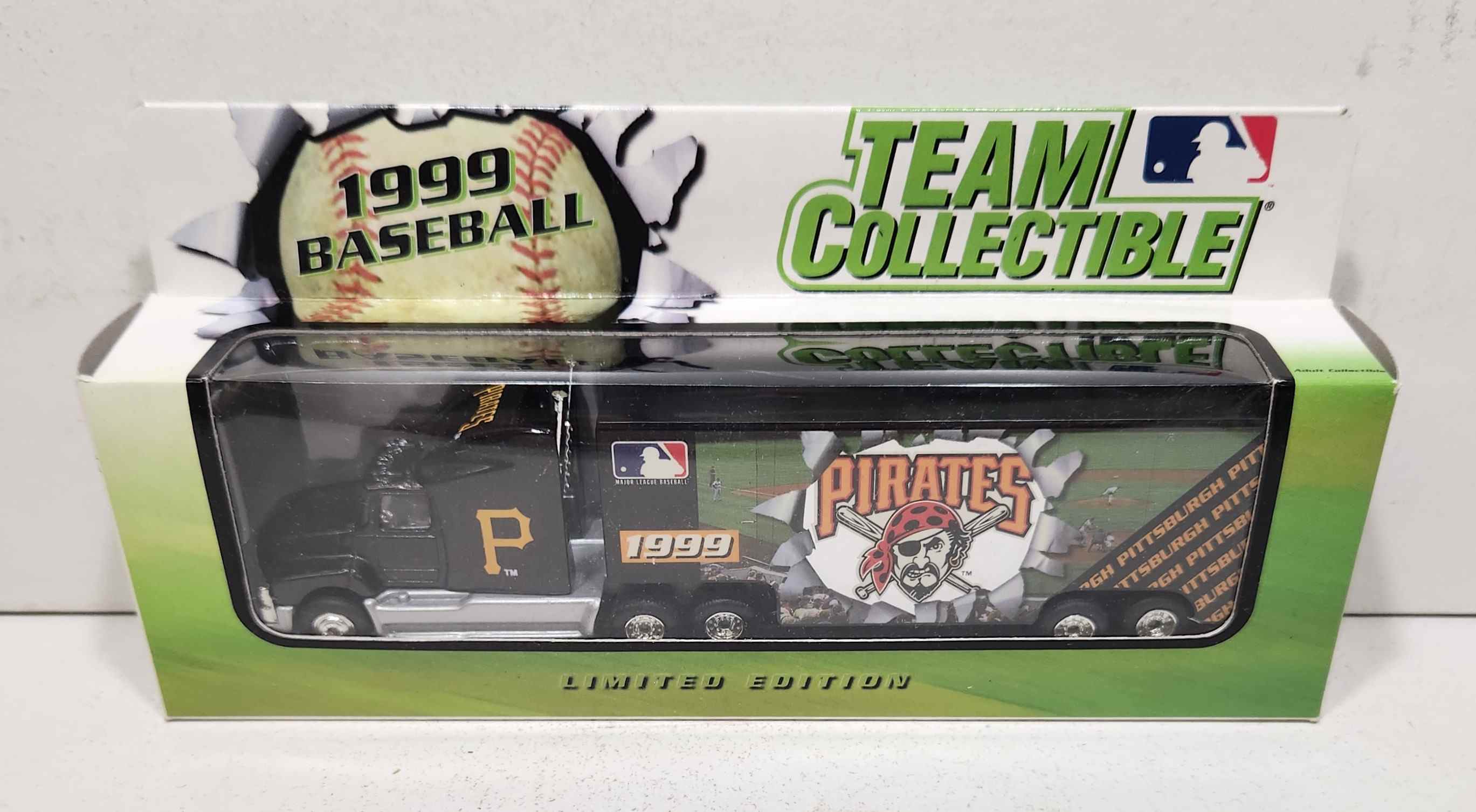 1999 Pittsburgh Pirates 1/80th Transporter