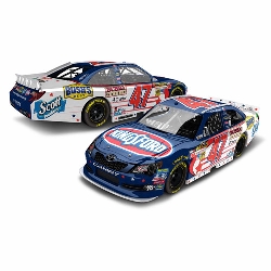 2012 Bobby Labonte 1/64th Kingsford "American Salute" Pitstop Series car